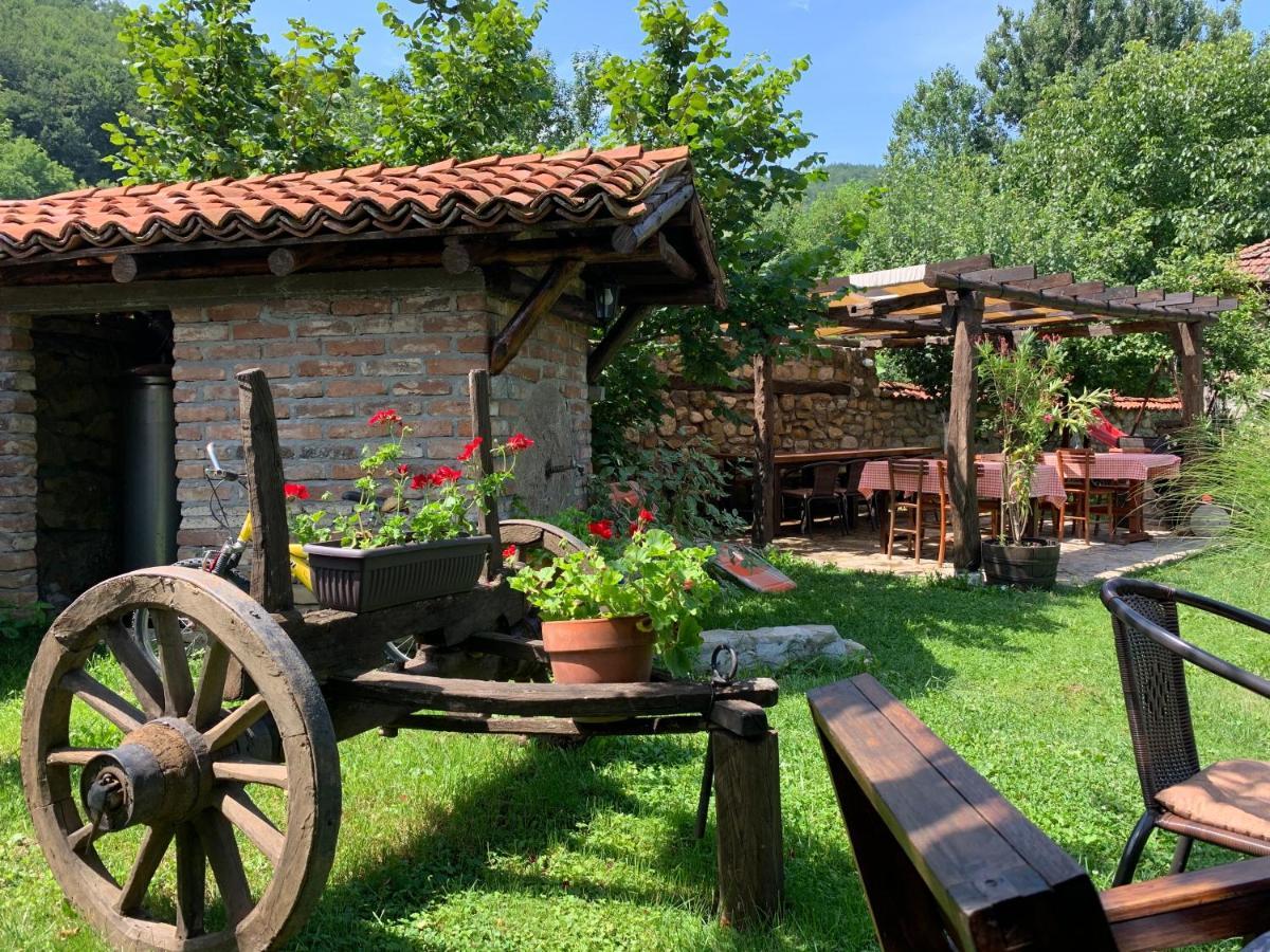 Konak Tosa Poganovo Esterno foto